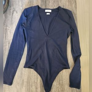 Aritzia Babaton V-neck Bodysuit